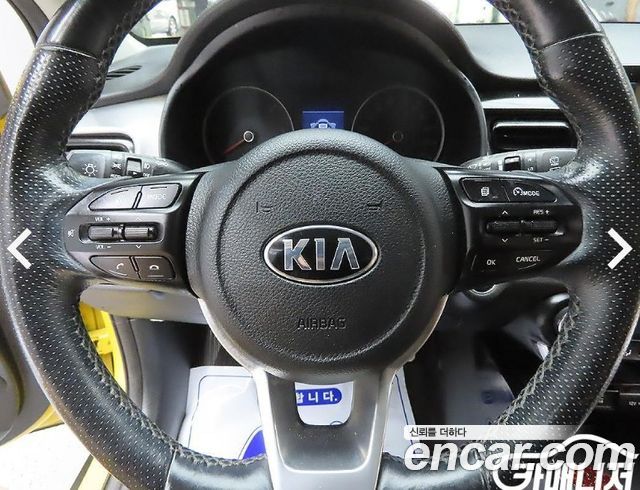 Kia Stonic 2018 — photo 17