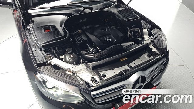 Mercedes-Benz GLC-Class 2019 — photo 6