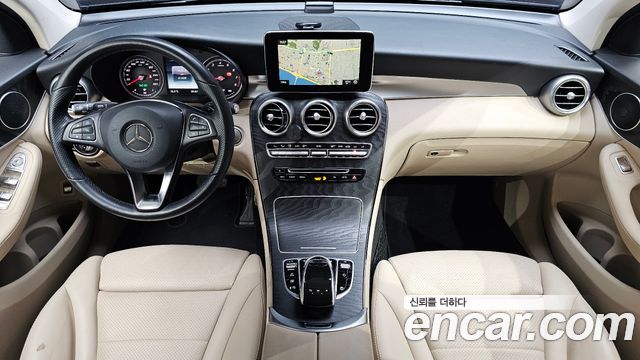 Mercedes-Benz GLC-Class 2019 — photo 7