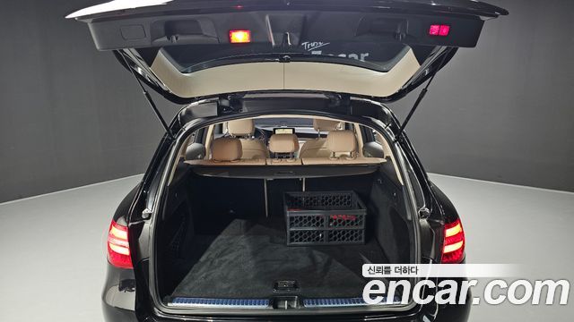 Mercedes-Benz GLC-Class 2019 — photo 19
