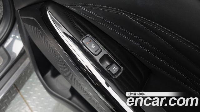Kia K7 2020 — photo 19