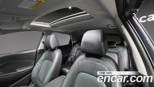 Hyundai Kona 2018 — photo 18