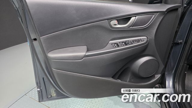 Hyundai Kona 2018 — photo 14