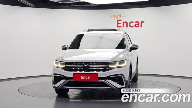 Volkswagen Tiguan 2023 — photo 3