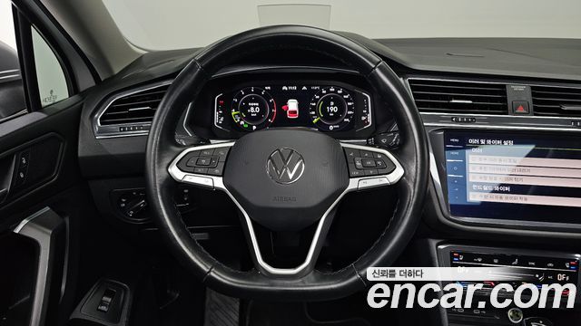Volkswagen Tiguan 2023 — photo 19