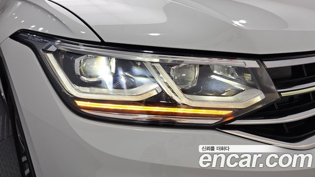 Volkswagen Tiguan 2023 — photo 8