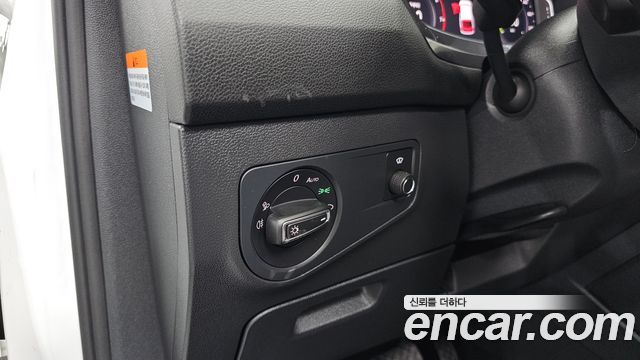 Volkswagen Tiguan 2023 — photo 27