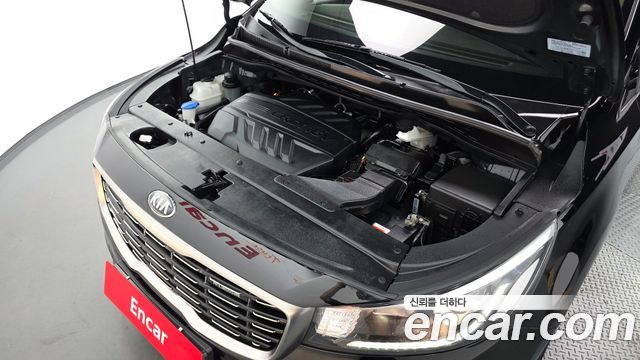 Kia Canival 2020 — photo 6