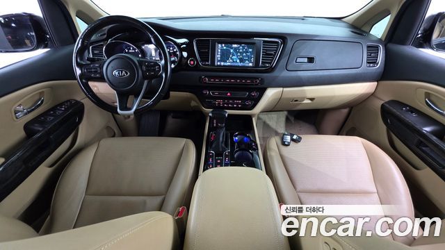 Kia Canival 2020 — photo 7