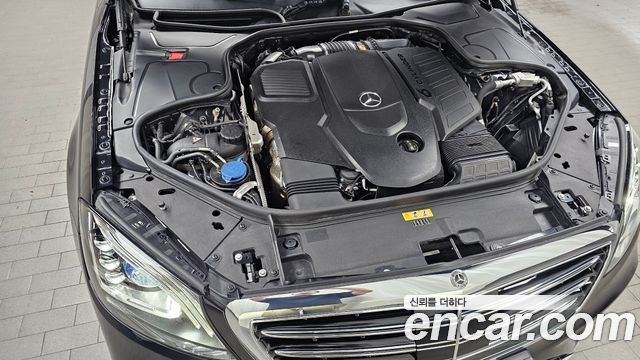 Mercedes-Benz S-Class 2019 — photo 6