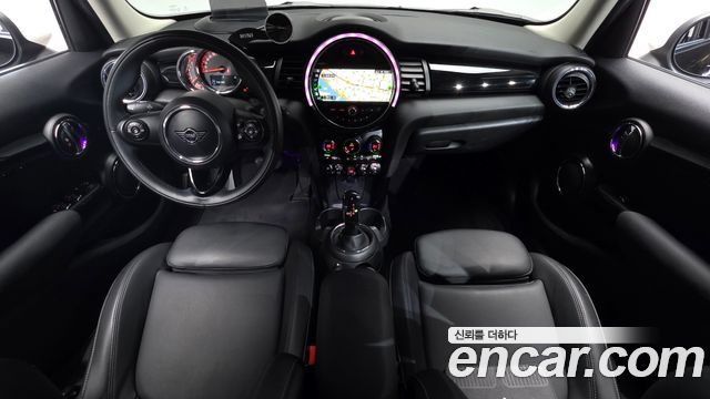 Mini Cooper 2020 — photo 10