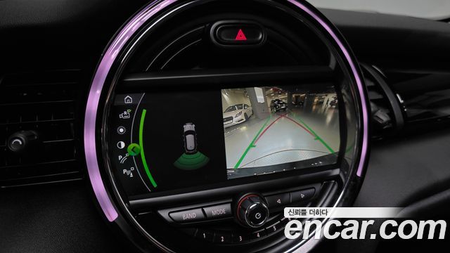 Mini Cooper 2020 — photo 21