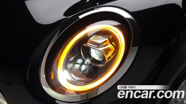 Mini Cooper 2020 — photo 8