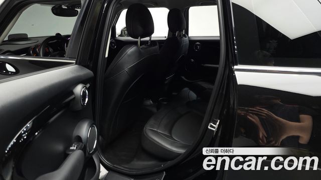 Mini Cooper 2020 — photo 16