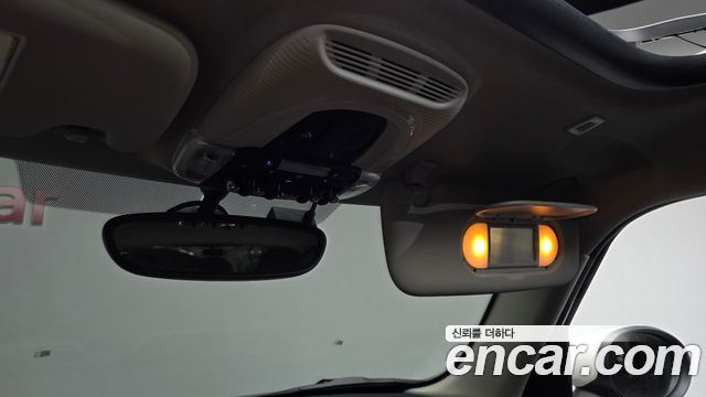 Mini Cooper 2020 — photo 31
