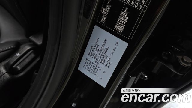 Mini Cooper 2020 — photo 36