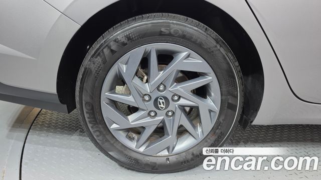 Hyundai AVANTE 2024 — photo 5