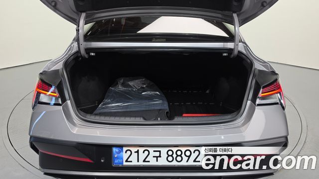 Hyundai AVANTE 2024 — photo 33
