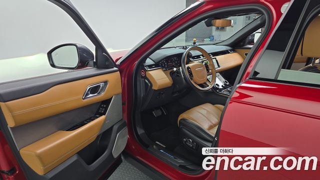 Land Rover Range Rover Velar 2018 — photo 13