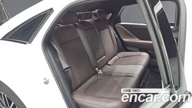Hyundai Ioniq6 2023 — photo 13