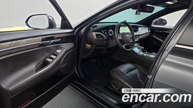Genesis G90 2019 — photo 13