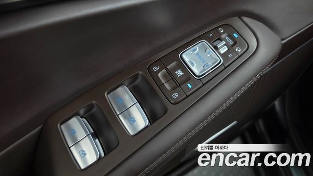 Genesis G90 2019 — photo 19