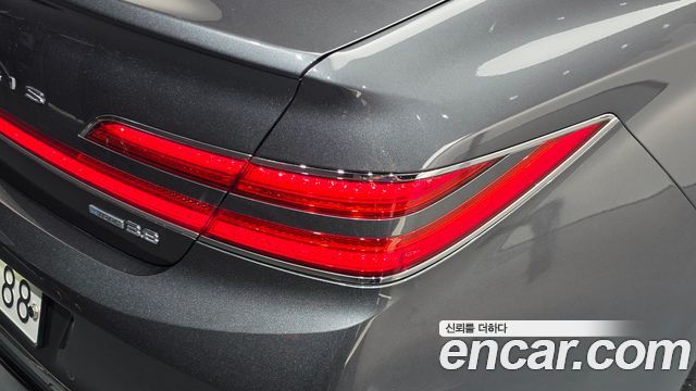 Genesis G90 2019 — photo 9