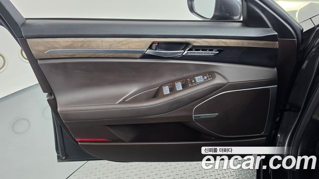 Genesis G90 2019 — photo 14