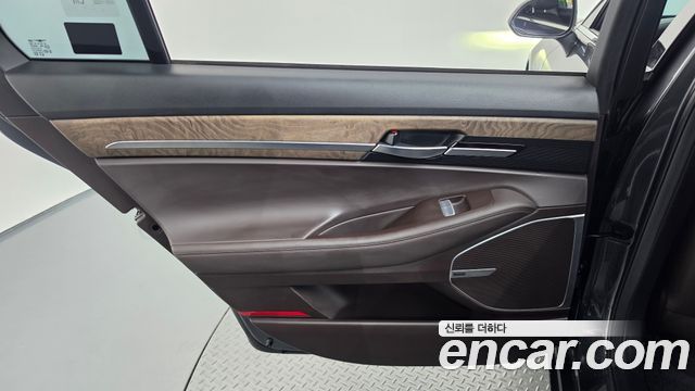 Genesis G90 2019 — photo 15