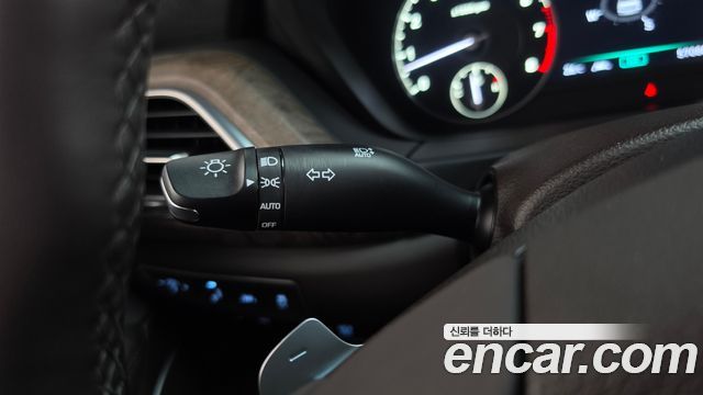 Genesis G90 2019 — photo 27