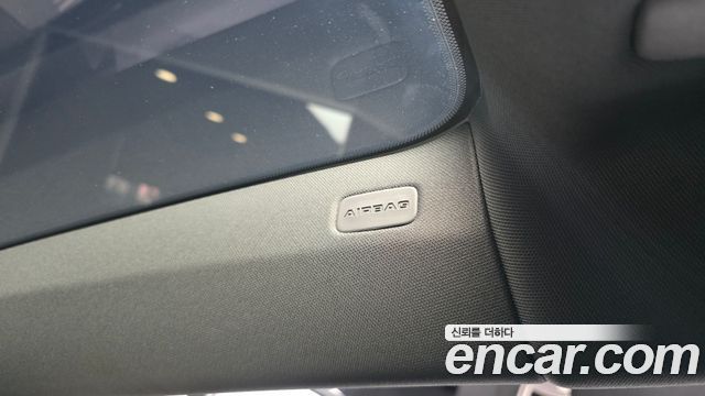 Audi Q4 e-tron 2022 — photo 24