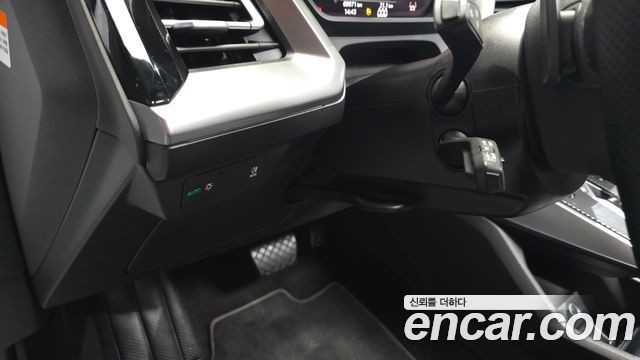 Audi Q4 e-tron 2022 — photo 28