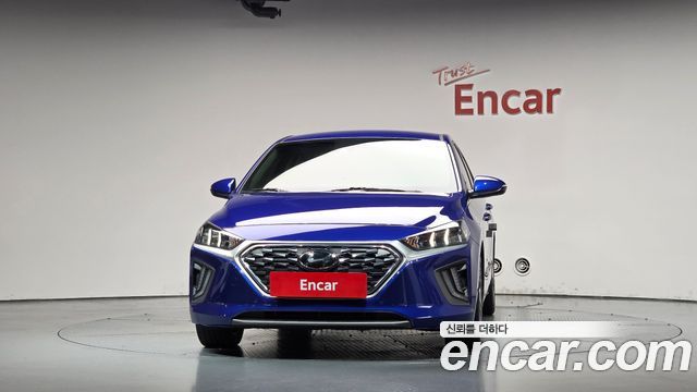 Hyundai Ioniq 2020 — photo 3