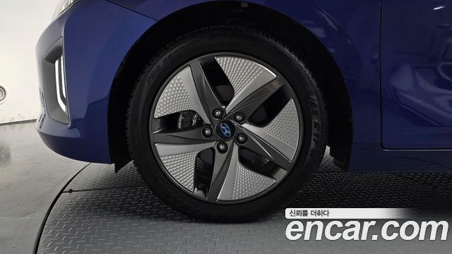 Hyundai Ioniq 2020 — photo 5
