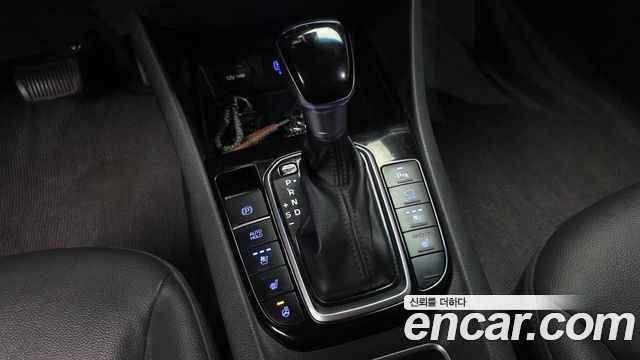 Hyundai Ioniq 2020 — photo 12