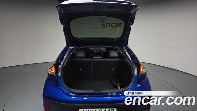 Hyundai Ioniq 2020 — photo 26