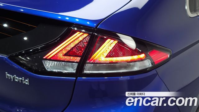 Hyundai Ioniq 2020 — photo 9