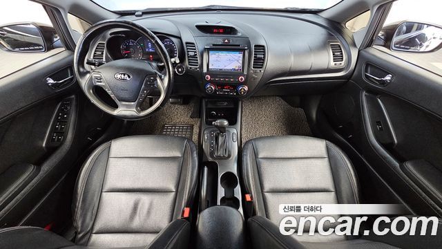 Kia K3 2013 — photo 10