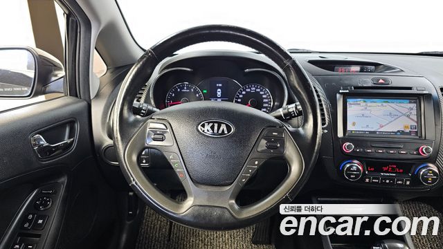 Kia K3 2013 — photo 19
