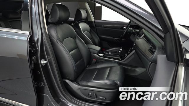 Kia K7 2020 — photo 11