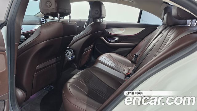 Mercedes-Benz CLS-Class 2019 — photo 27