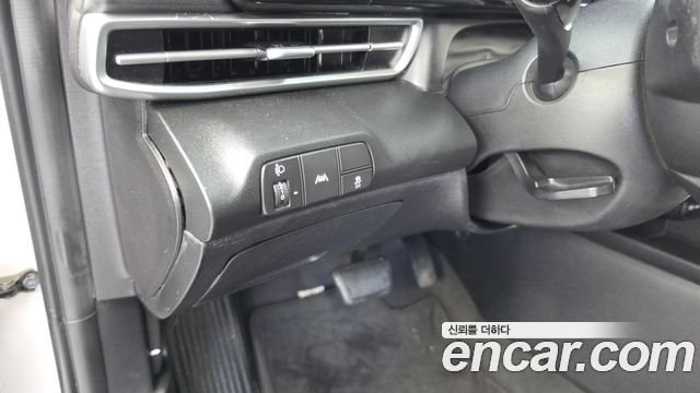 Hyundai AVANTE 2022 — photo 25