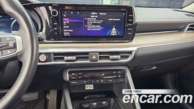 Kia K5 2023 — photo 13