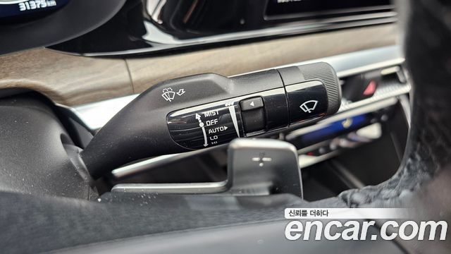 Kia K5 2023 — photo 17