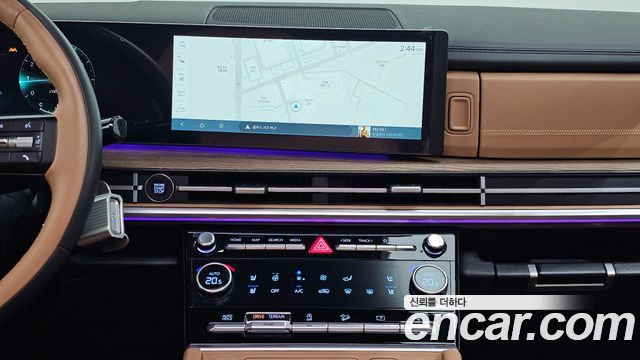 Hyundai Santafe 2025 — photo 20