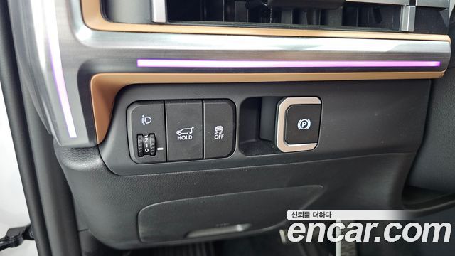 Hyundai Santafe 2025 — photo 28