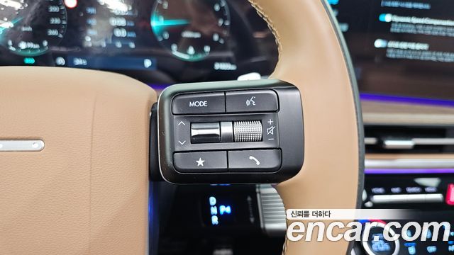 Hyundai Santafe 2025 — photo 33