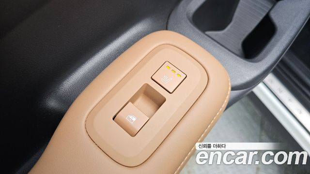 Hyundai Santafe 2025 — photo 35