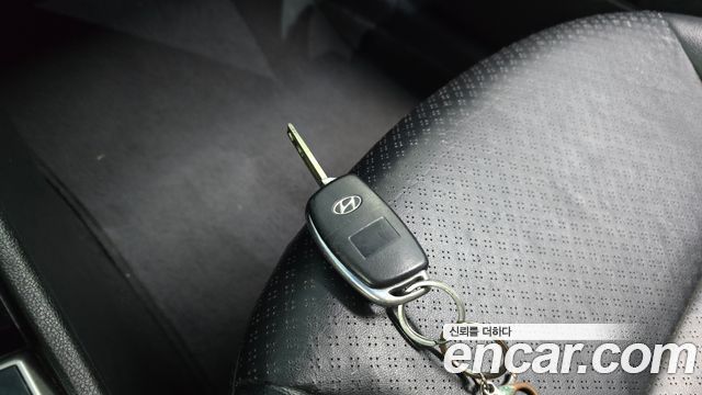 Hyundai Accent 2016 — photo 13