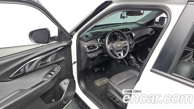 Chevrolet Korea Trailblazer 2021 — photo 17